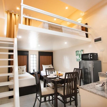Rosetta Guest House Ormoc Exterior foto