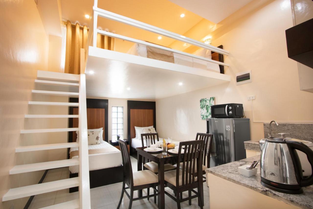 Rosetta Guest House Ormoc Exterior foto