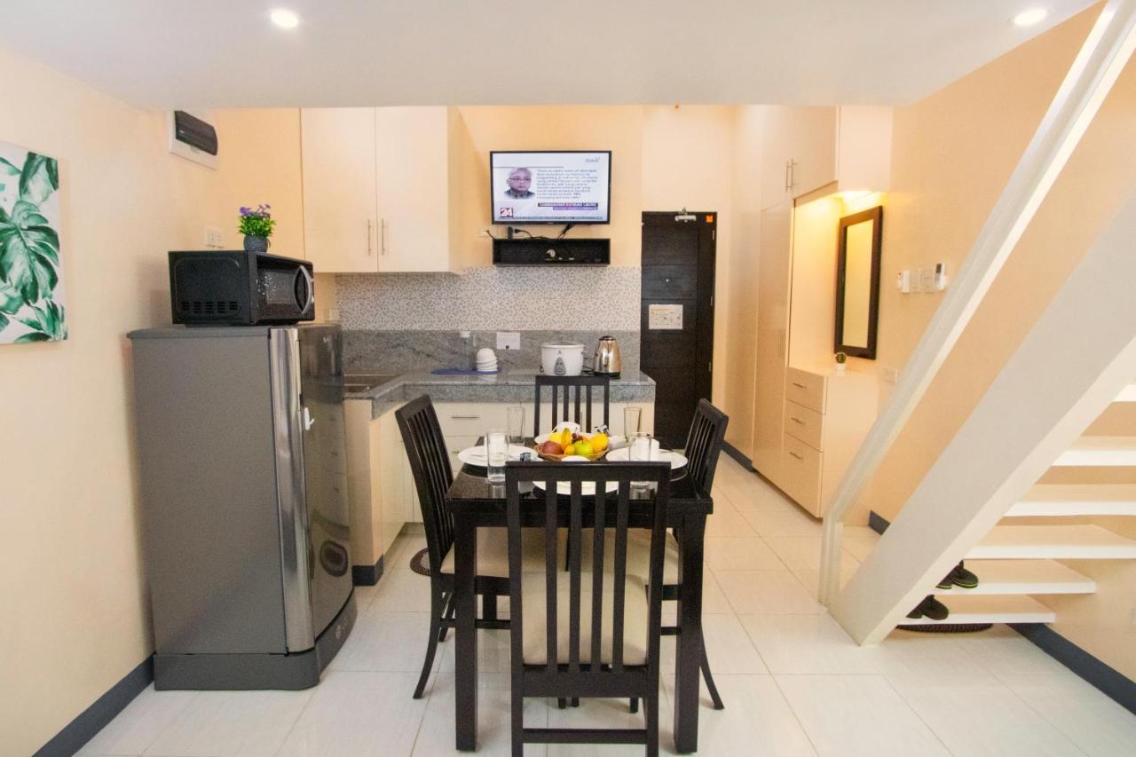 Rosetta Guest House Ormoc Exterior foto